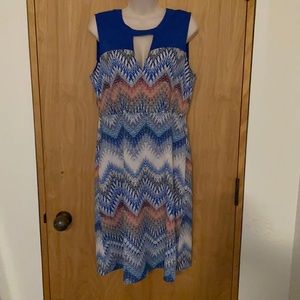 BCBG blue patterned dress 8